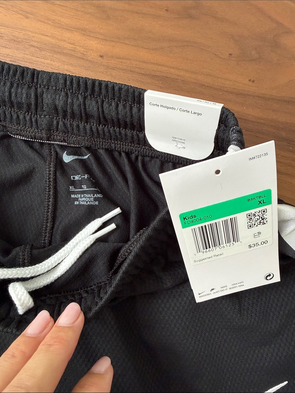 NWT Boys Nike Dri-FIT Black Elite Basketball Shorts Big Kids XL - Picture 2 of 3